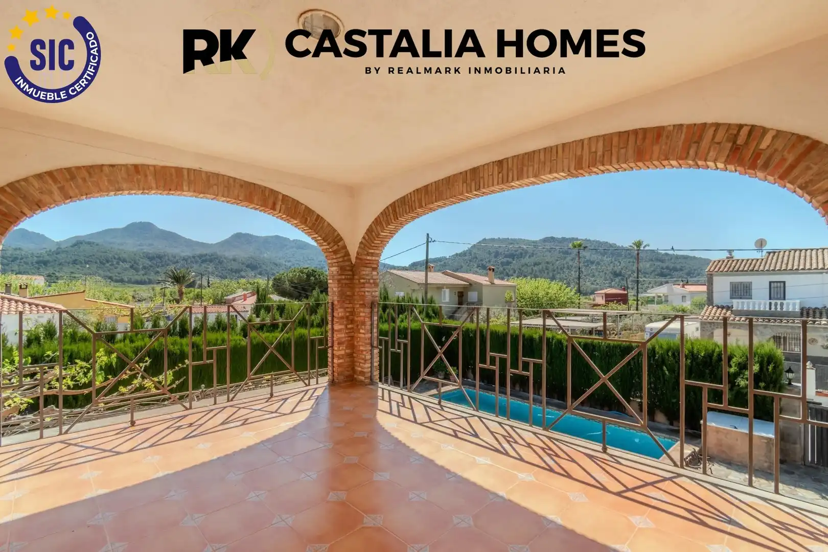 Vista exterior de Casa o xalet en venda en Borriol amb Calefacció, Jardí privat i Piscina