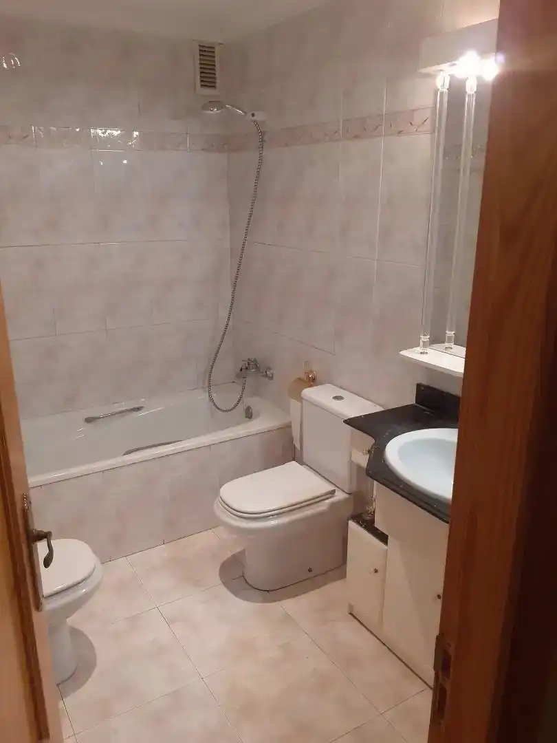 Bathroom of Flat for sale in Almansa, Albacete