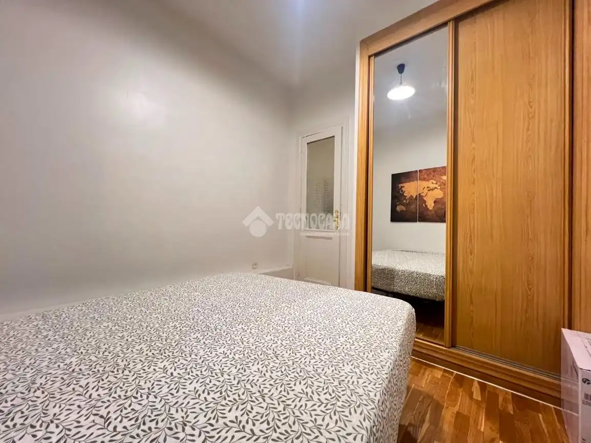 Bedroom of Flat for sale in Madrid  with Heating