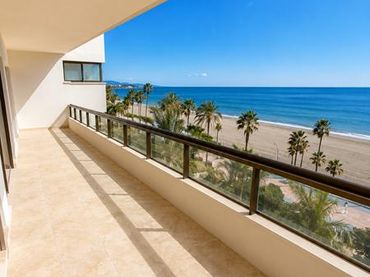 Pis amb ascensor de lloguer a Estepona Pueblo