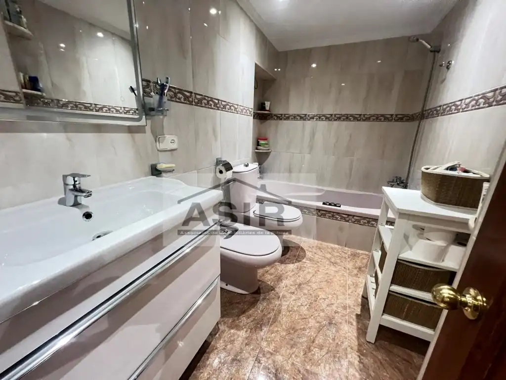 Bany de Pis de lloguer en Alzira