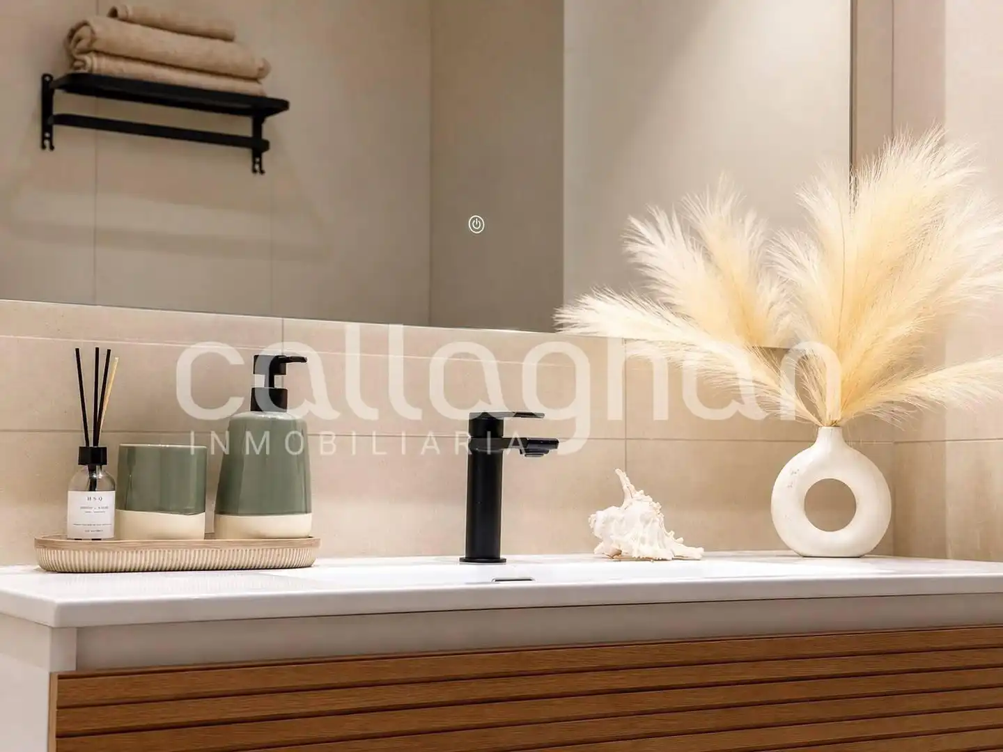 Bathroom of Flat for rent in Benicasim / Benicàssim  with Air Conditioner, Heating and Terrace