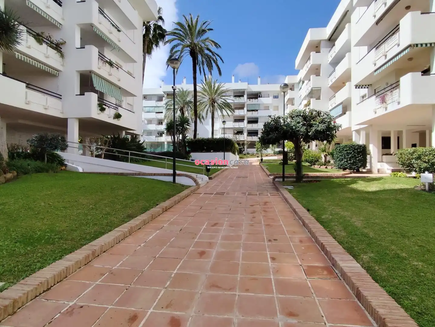 Vista exterior de Piso en venta en Torremolinos con Aire acondicionado, Calefacción y Jardín privado
