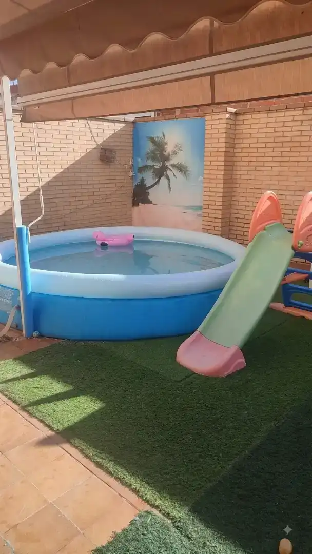 Piscina de Pis en venda en Villarrobledo amb Aire condicionat i Balcó
