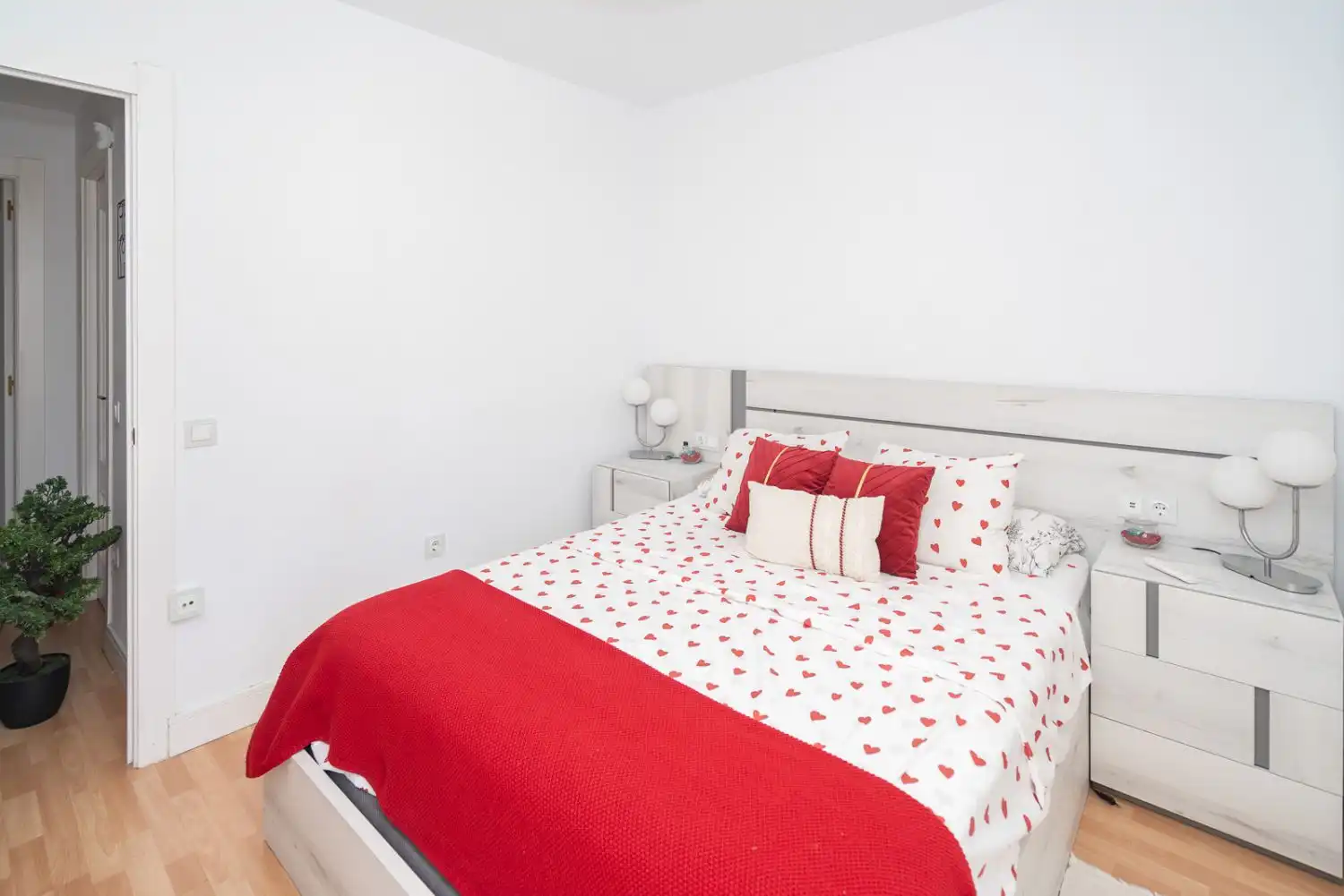 Bedroom of Detached homes for sale in Laguna Park