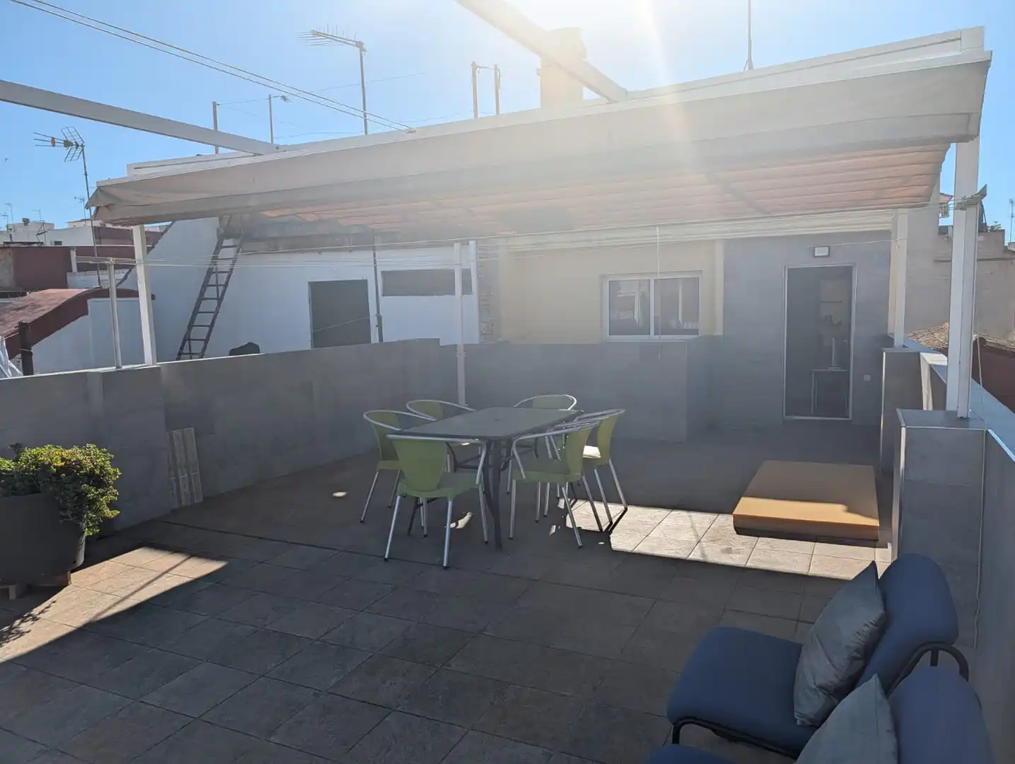 Terrassa de Casa o xalet en venda en Albal amb Terrassa, Moblat i Balcó
