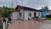 Vista exterior de Casa o xalet en venda en Bárcena de Cicero amb Traster