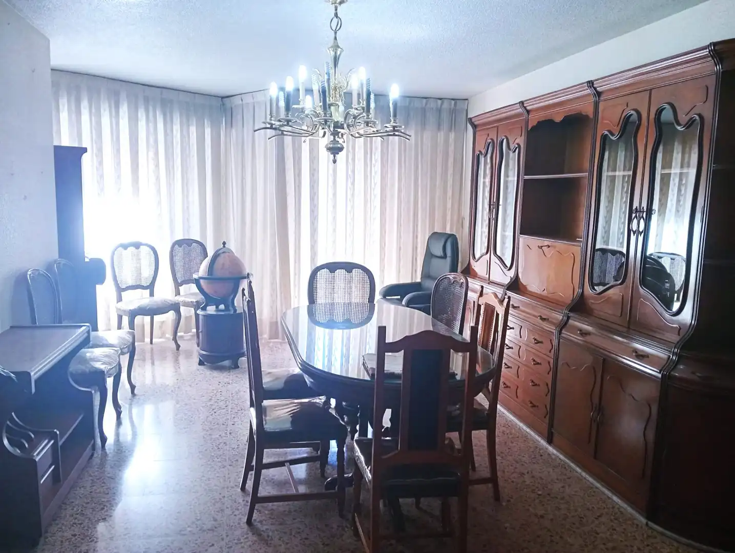 Comedor de Piso de alquiler en Valencia con Amueblado y Balcón