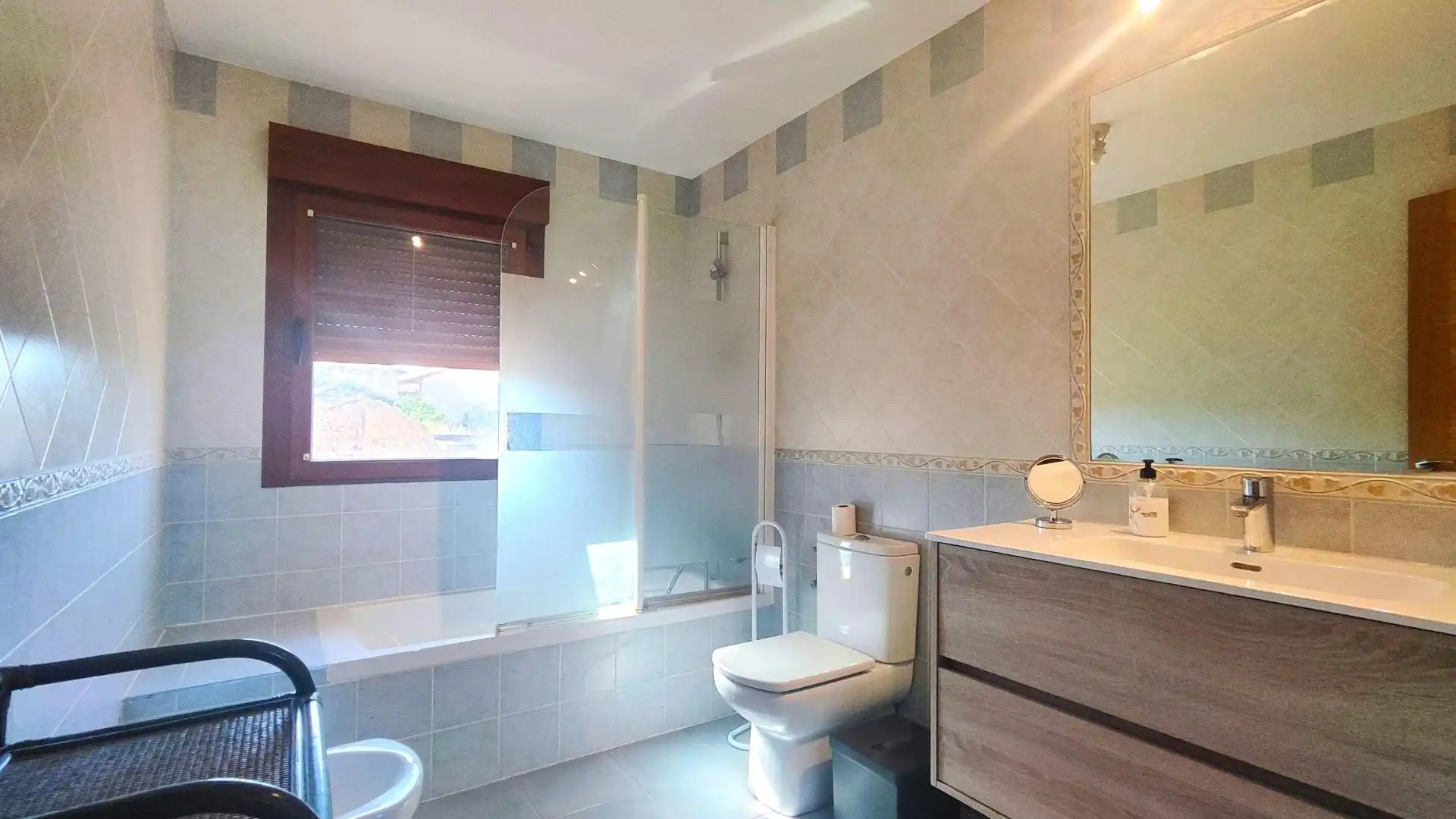 Baño de Casa o chalet en venta en Cuadros con Calefacción, Terraza y Balcón