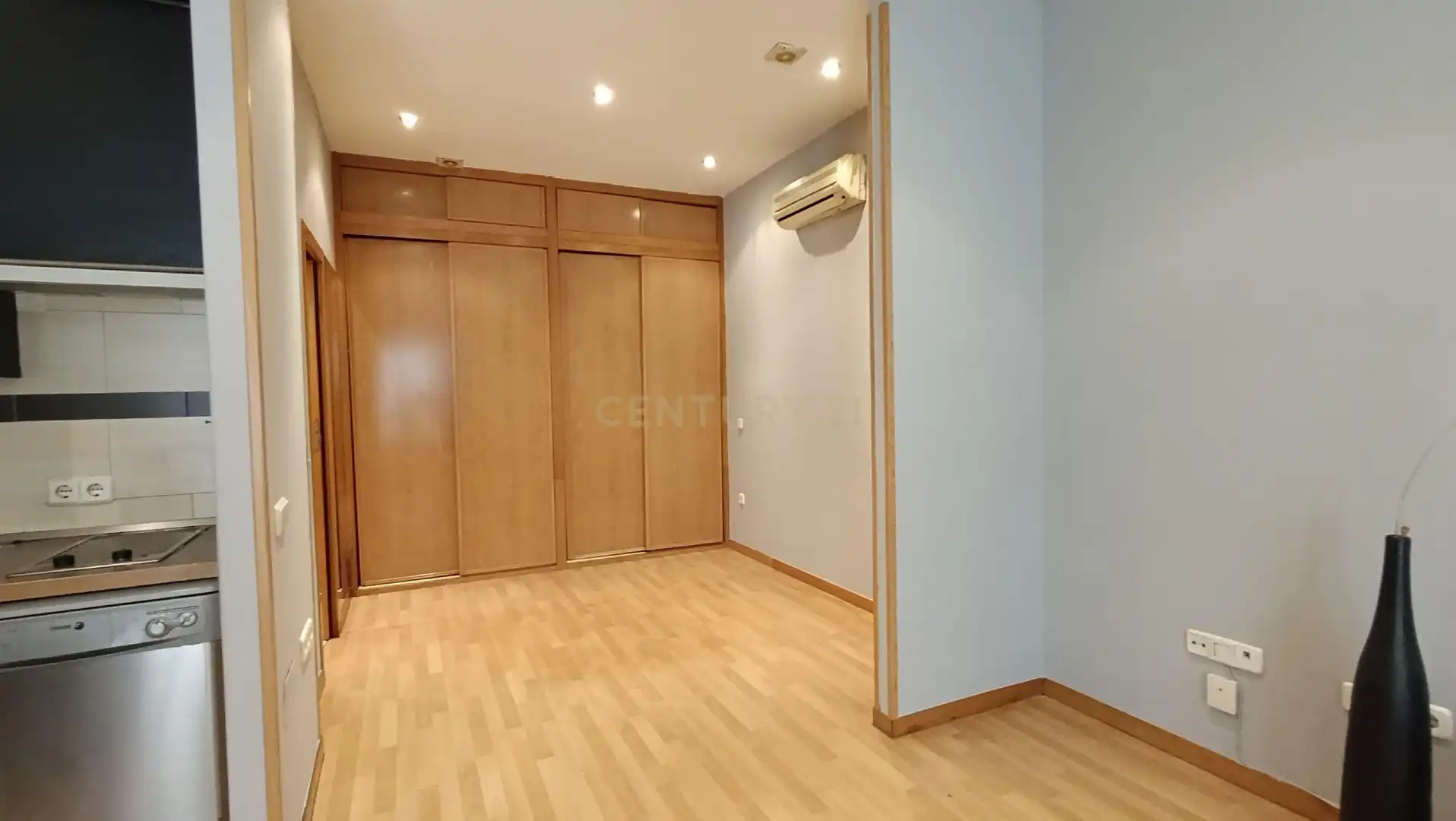 Schlafzimmer von Wohnung zum Verkauf in Madrid mit Klimaanlage, Ofen und Mikrowelle