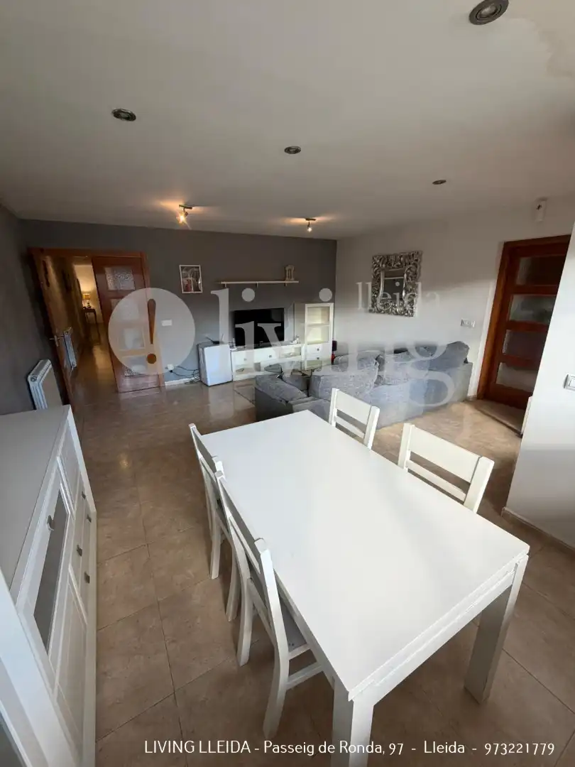 Piso con terraza en venta en Carretera d'Agramunt, imagen 2