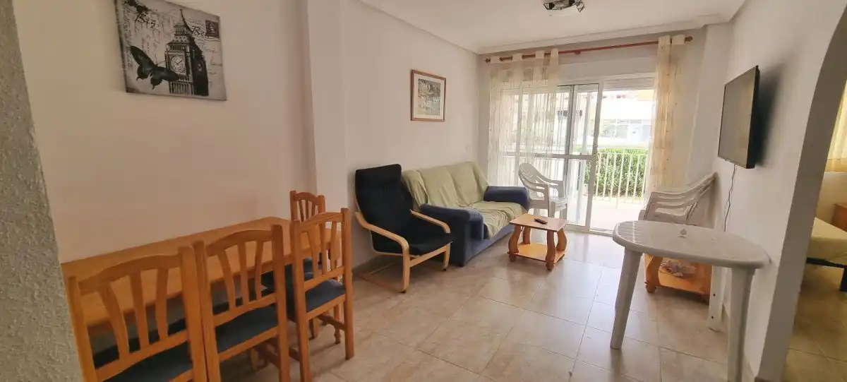 Sala de estar de Apartamento de alquiler en Águilas con Terraza, Balcón y Piscina comunitaria