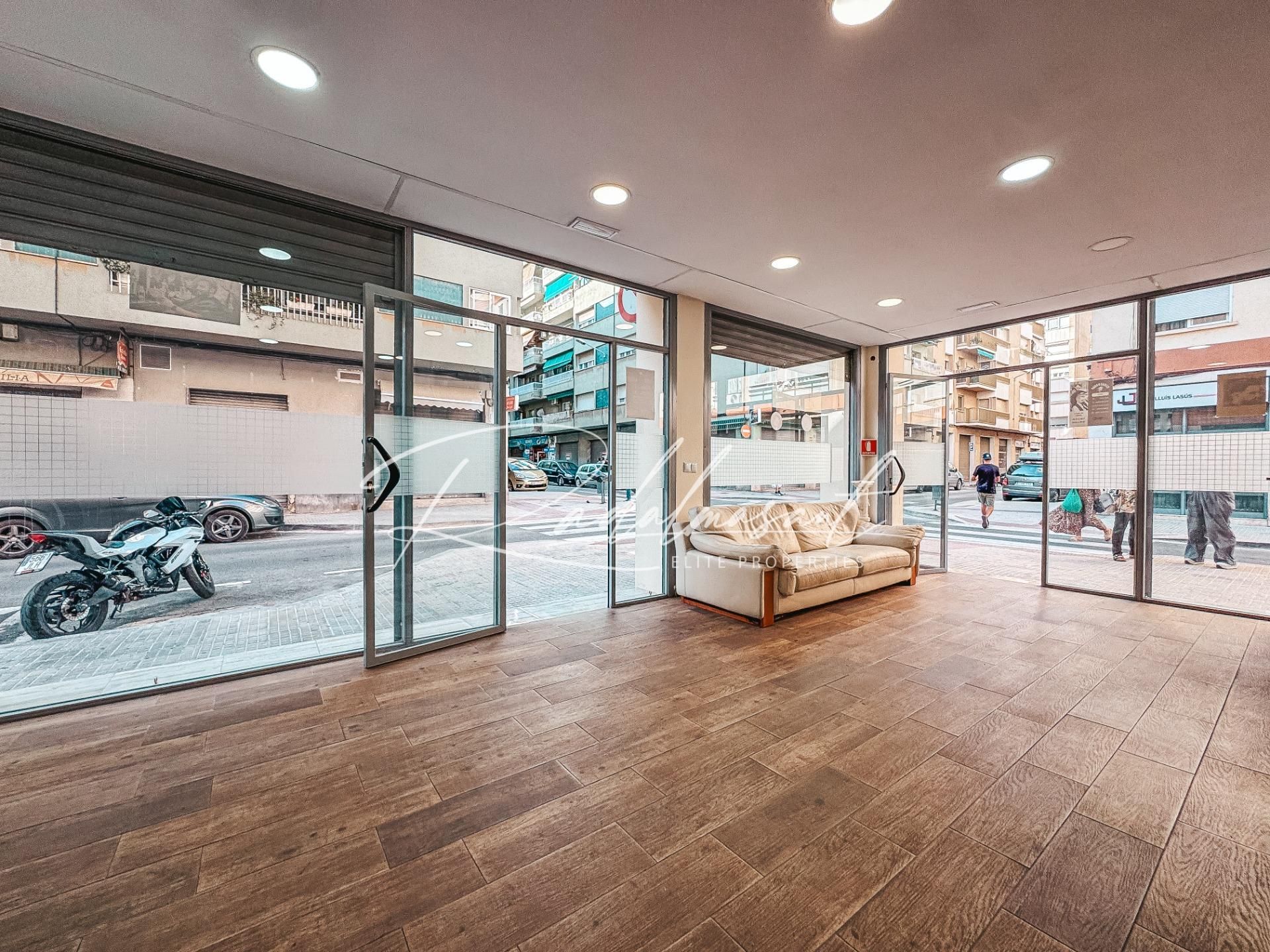 Premises to rent in Reus  with Furnished
