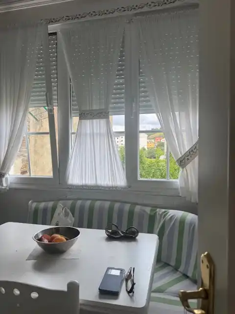 Habitación de Piso de alquiler en Vegadeo con Calefacción, Amueblado y Horno