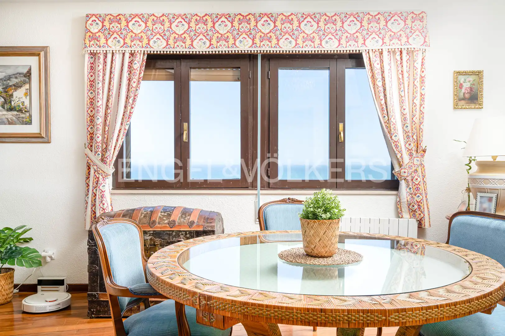 Comedor de Casa o chalet en venta en Gijón  con Calefacción, Trastero y Piscina