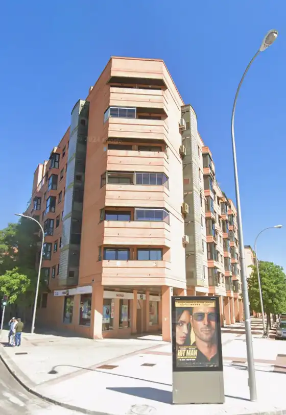 Exterior view of Flat for sale in Madrid  with Terrace, Storage room and Community pool