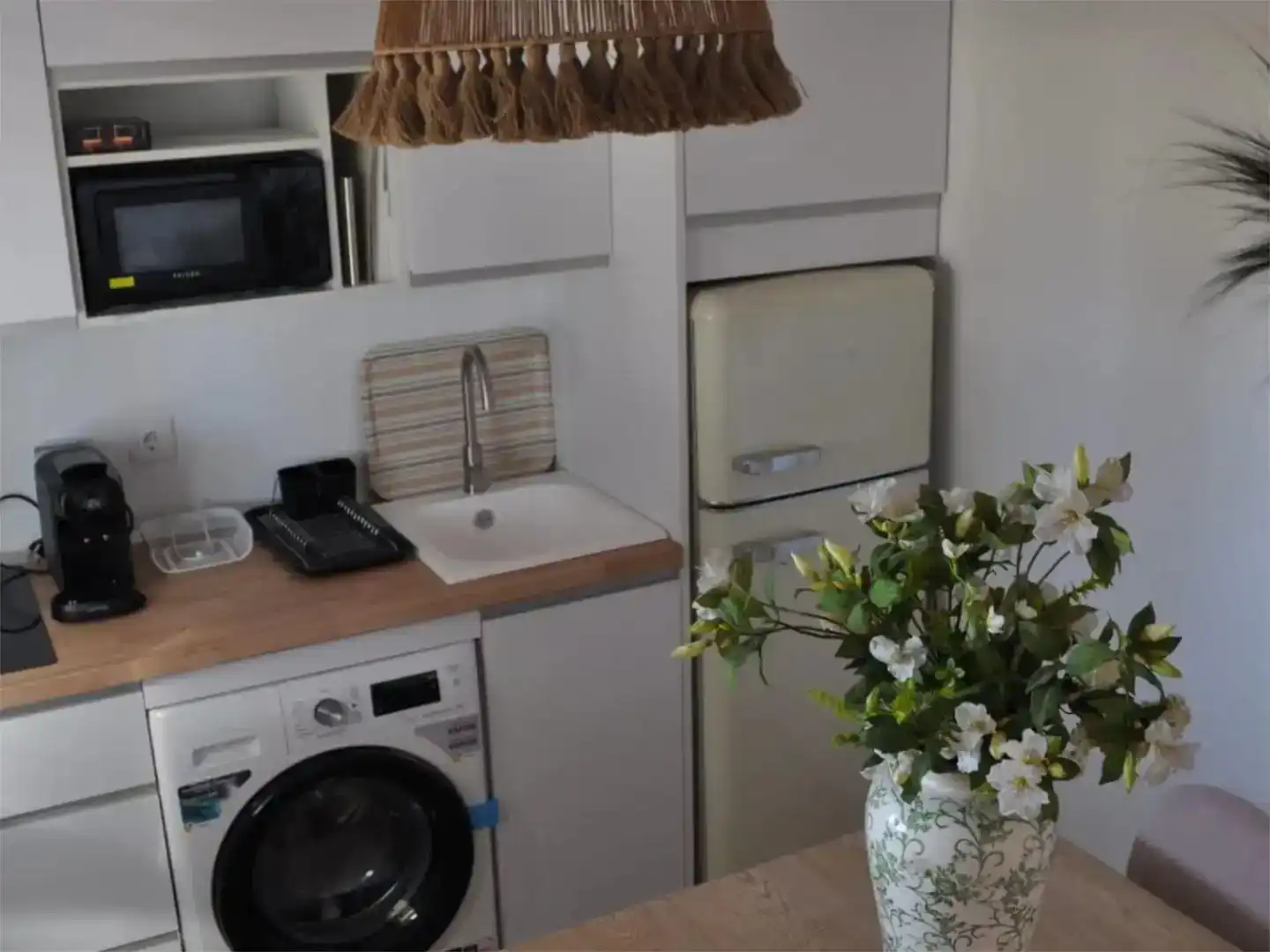 Cocina de Apartamento de alquiler en Barbate con Aire acondicionado, Jardín privado y Piscina