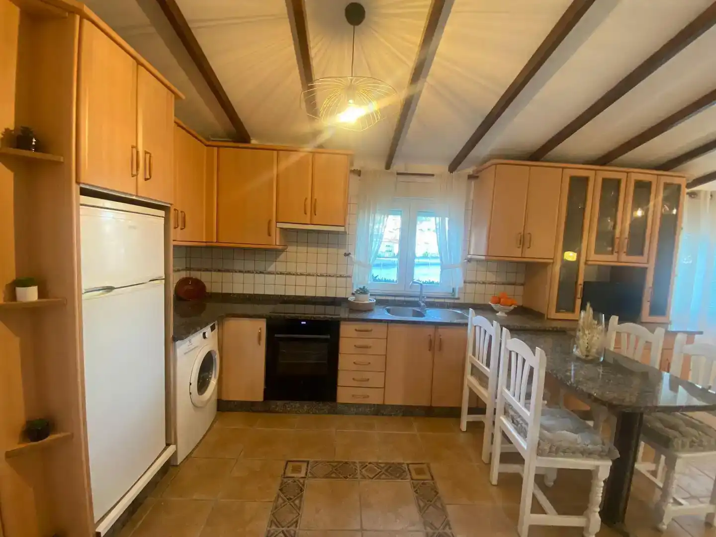 Küche von Wohnung zur Miete in Corcubión mit Möbliert