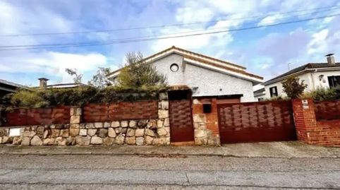 Foto 4 de Casa o xalet en venda a Calle Guadalcampo, 61, Guadalix de la Sierra, Madrid