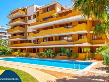 Flat with pool for sale in Playa del Acequión, Náufragos y Rocío del Mar