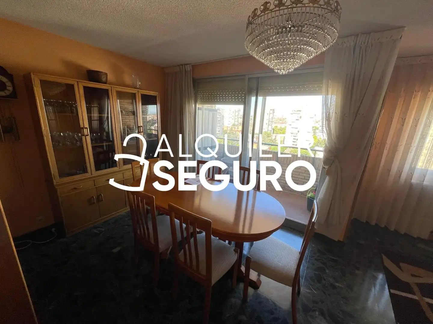 Comedor de Piso de alquiler en Madrid con Calefacción, Terraza y Amueblado