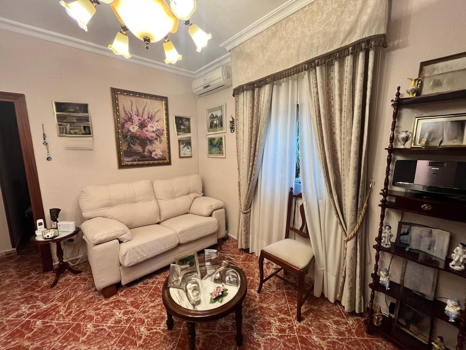 Living room of Flat for sale in  Sevilla Capital  with Terrace
