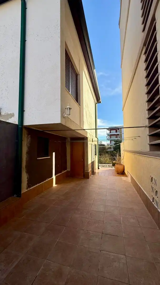 Vista exterior de Casa o chalet en venta en Siete Aguas con Jardín privado, Terraza y Alarma