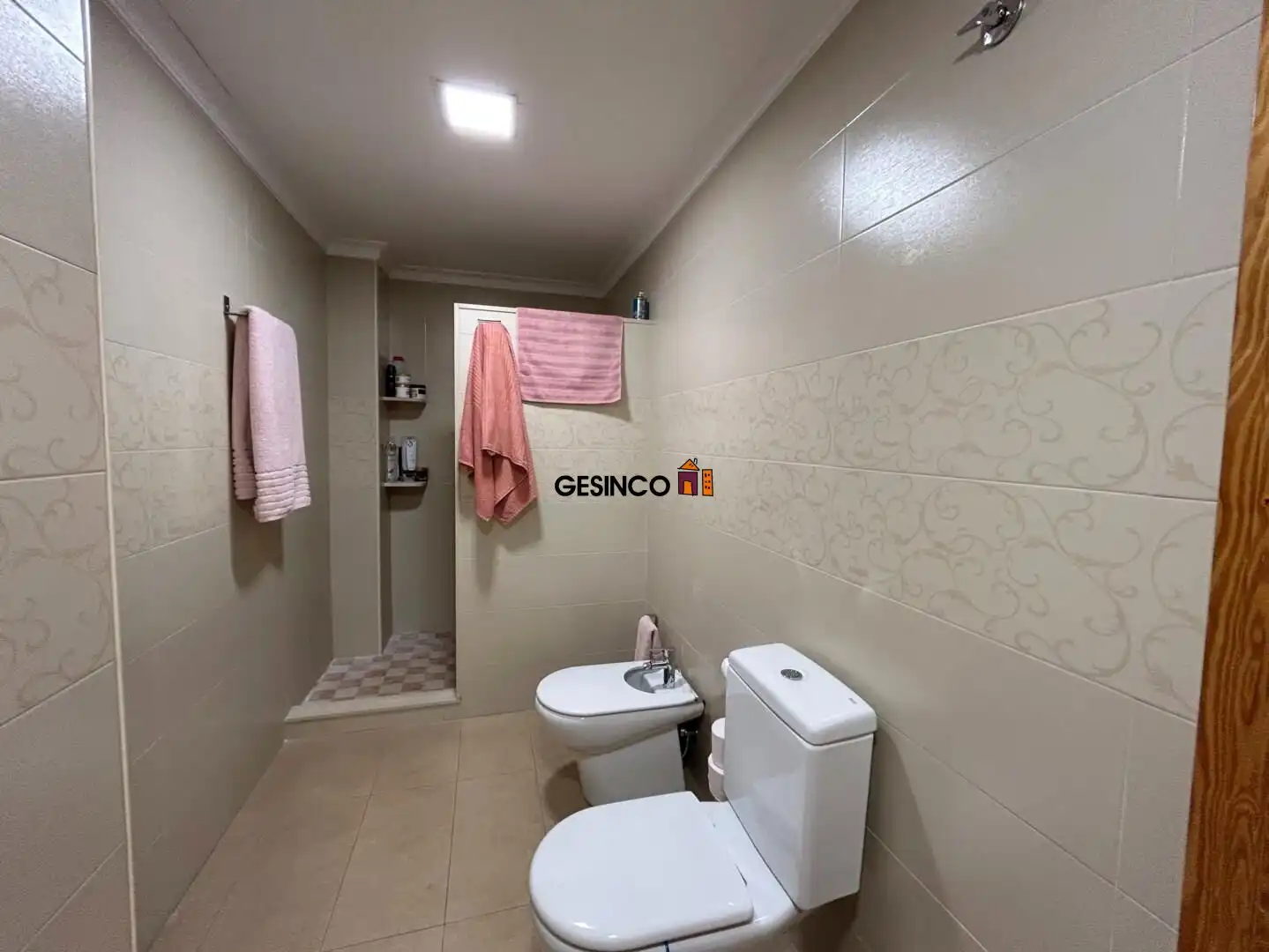 Wohnung zum Verkauf in La Llosa de Ranes mit Klimaanlage, Abstellraum und Balkon
