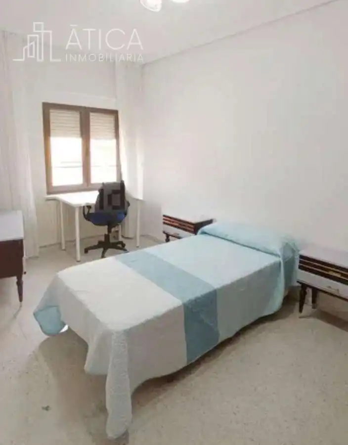 Schlafzimmer von Wohnung zur Miete in Salamanca mit Heizung, Terrasse und Möbliert