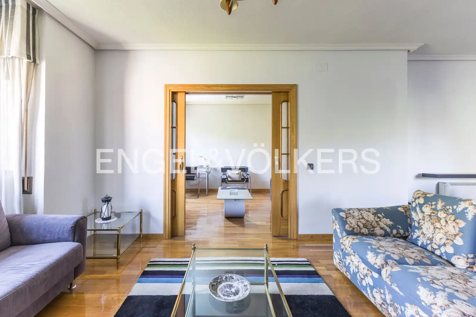 Vista exterior de Piso en venta en Madrid con Aire acondicionado, Calefacción y Jardín privado