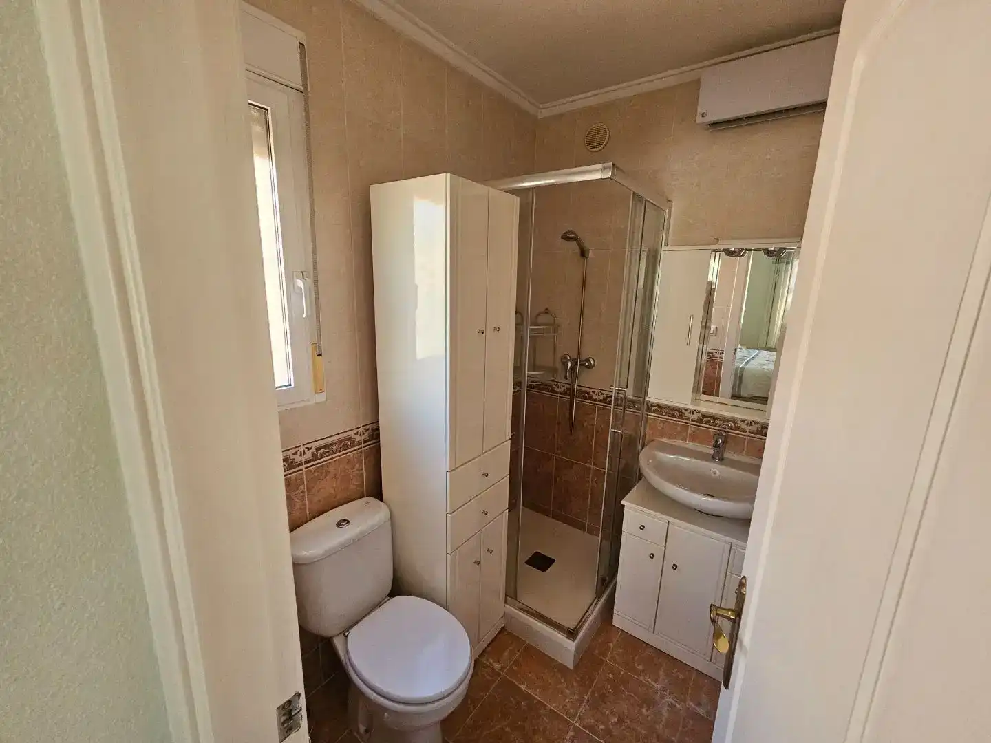 Bany de Casa o xalet en venda en Rojales amb Aire condicionat, Jardí privat i Piscina
