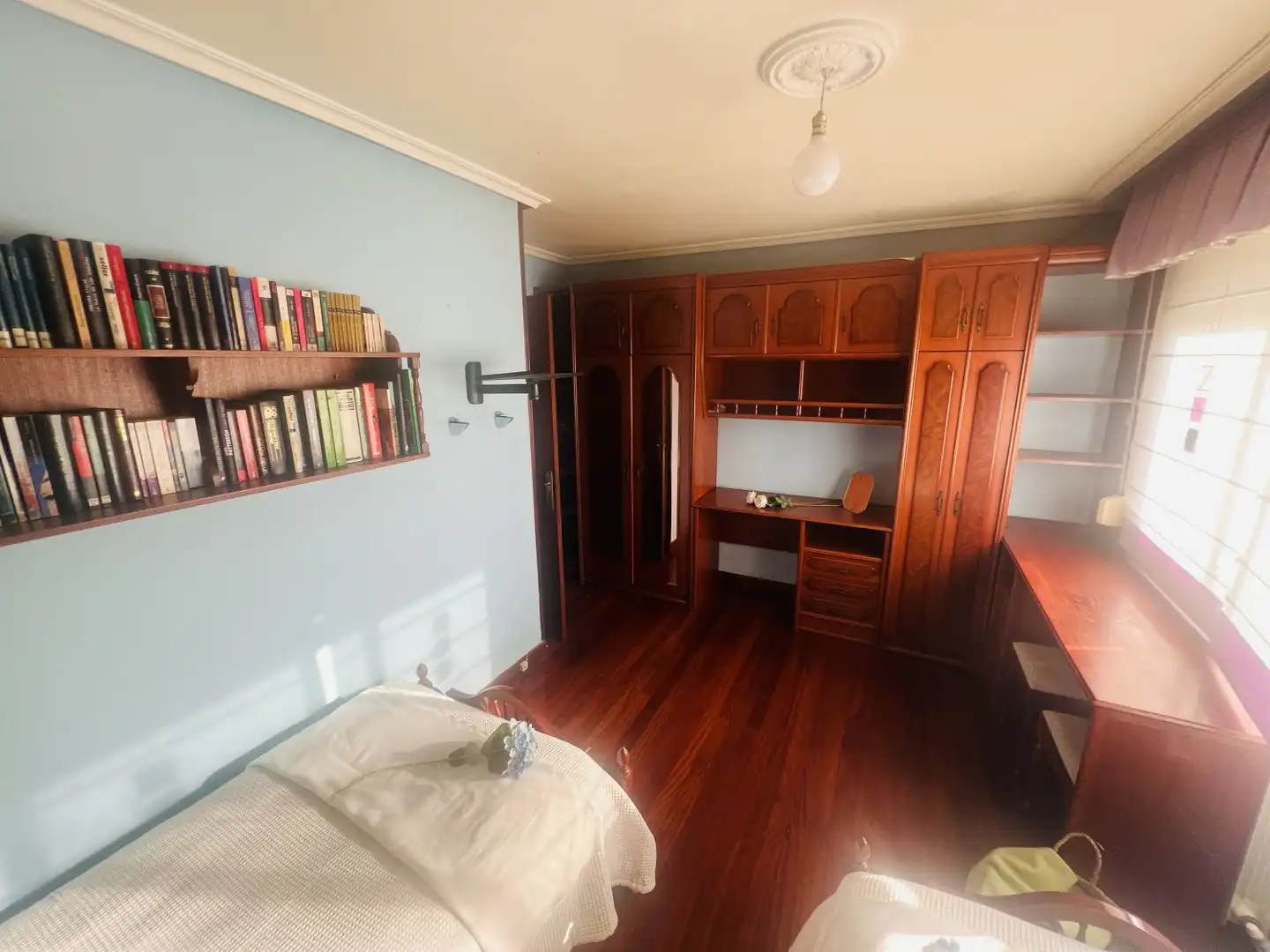 Habitación de Piso en venta en Voto con Calefacción, Terraza y Trastero