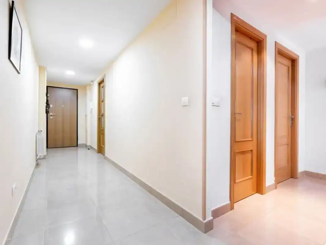 Wohnung zur Miete in Granada mit Klimaanlage, Schwimmbad und Möbliert