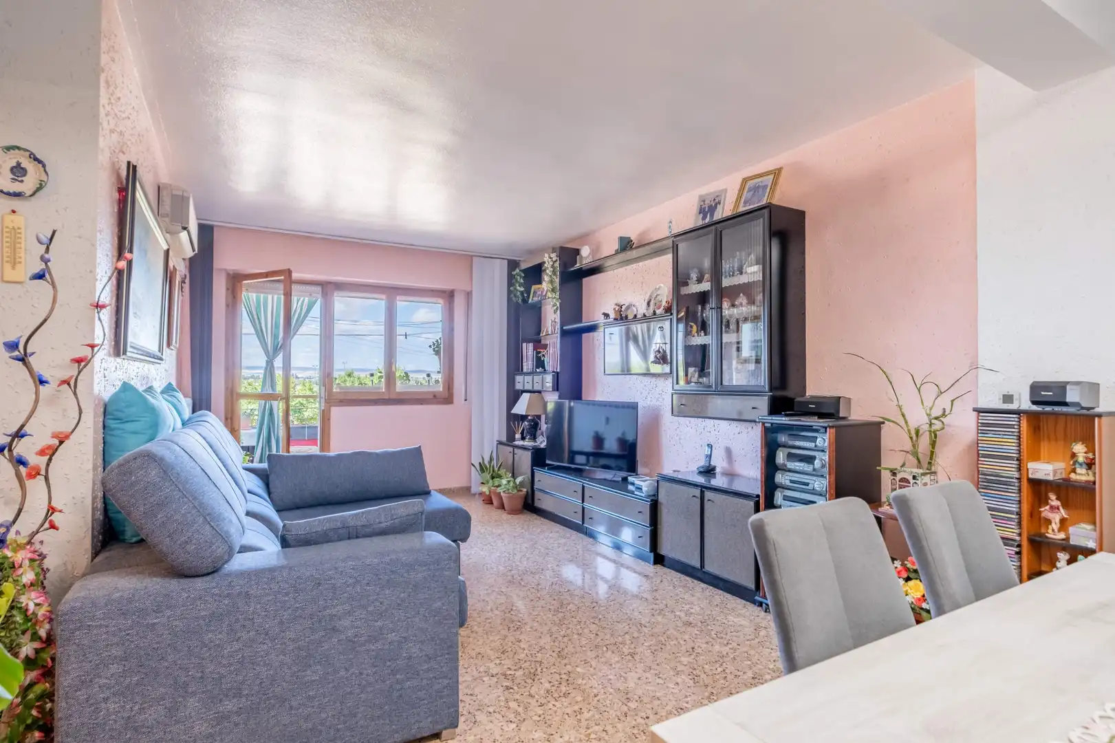 Living room of Flat for sale in Utebo  with Air Conditioner, Heating and Balcony