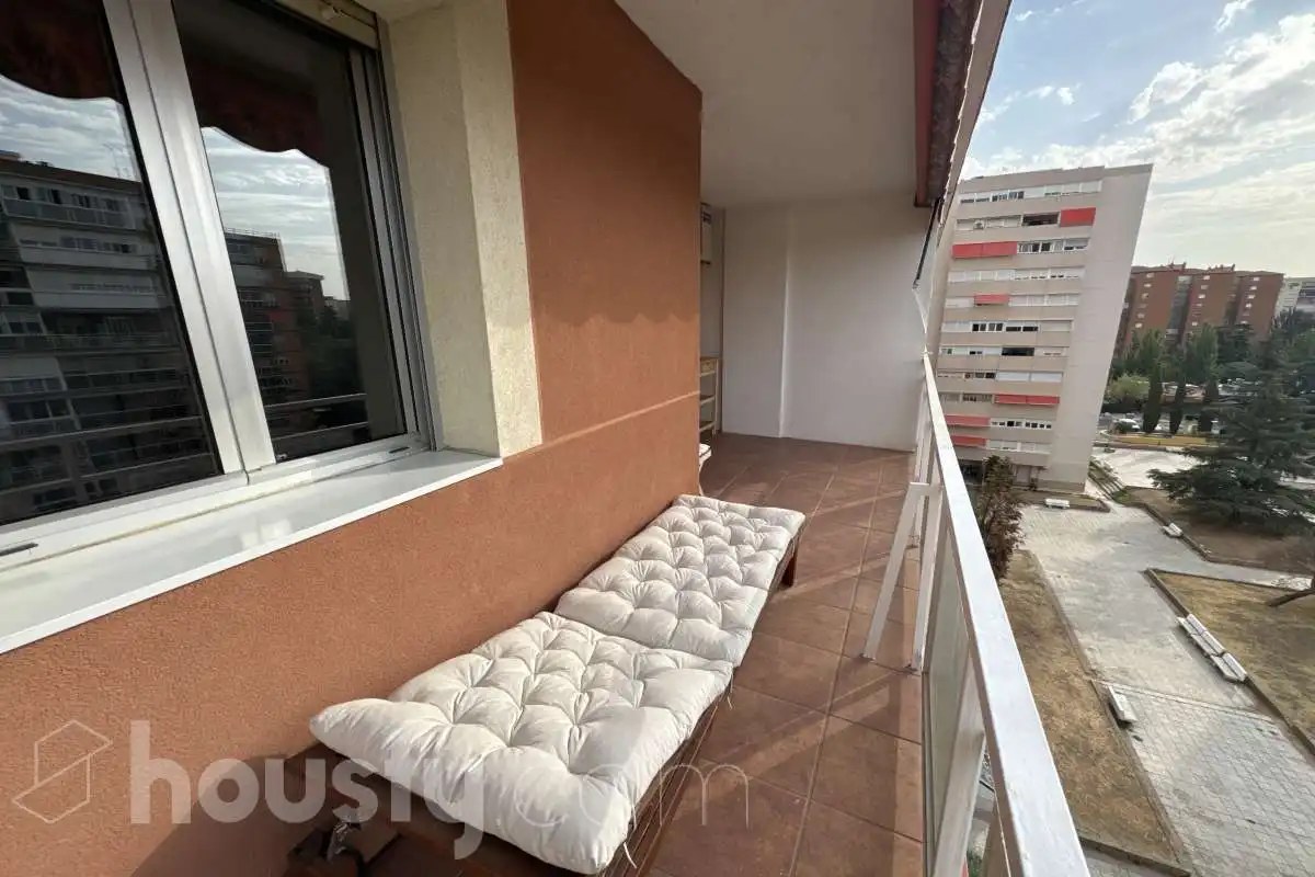 Flat for rent in Calle de Perú, Valleaguado - La Cañada