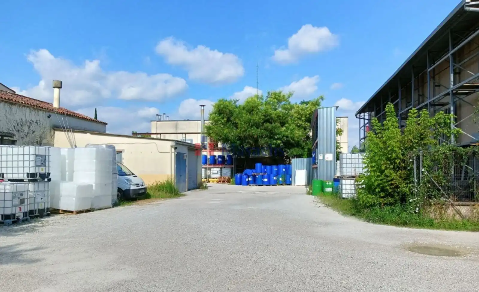 Exterior view of Industrial buildings for rent in Girona