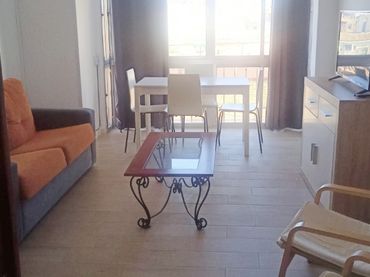 Pis amb ascensor de lloguer a Calle Poeta Manuel de Góngora 10