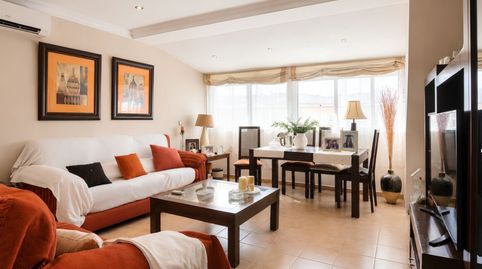 Foto 5 de Piso en venta en Calle Troncon, Puerto Deportivo, Fuengirola