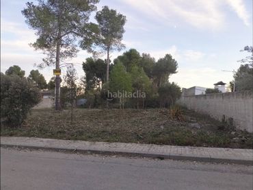 Terreny residencial en venda a Carrer Paĩsos Catalans 258