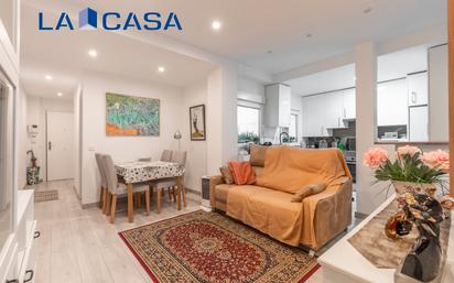 Living room of Flat for sale in  Madrid Capital  with Heating
