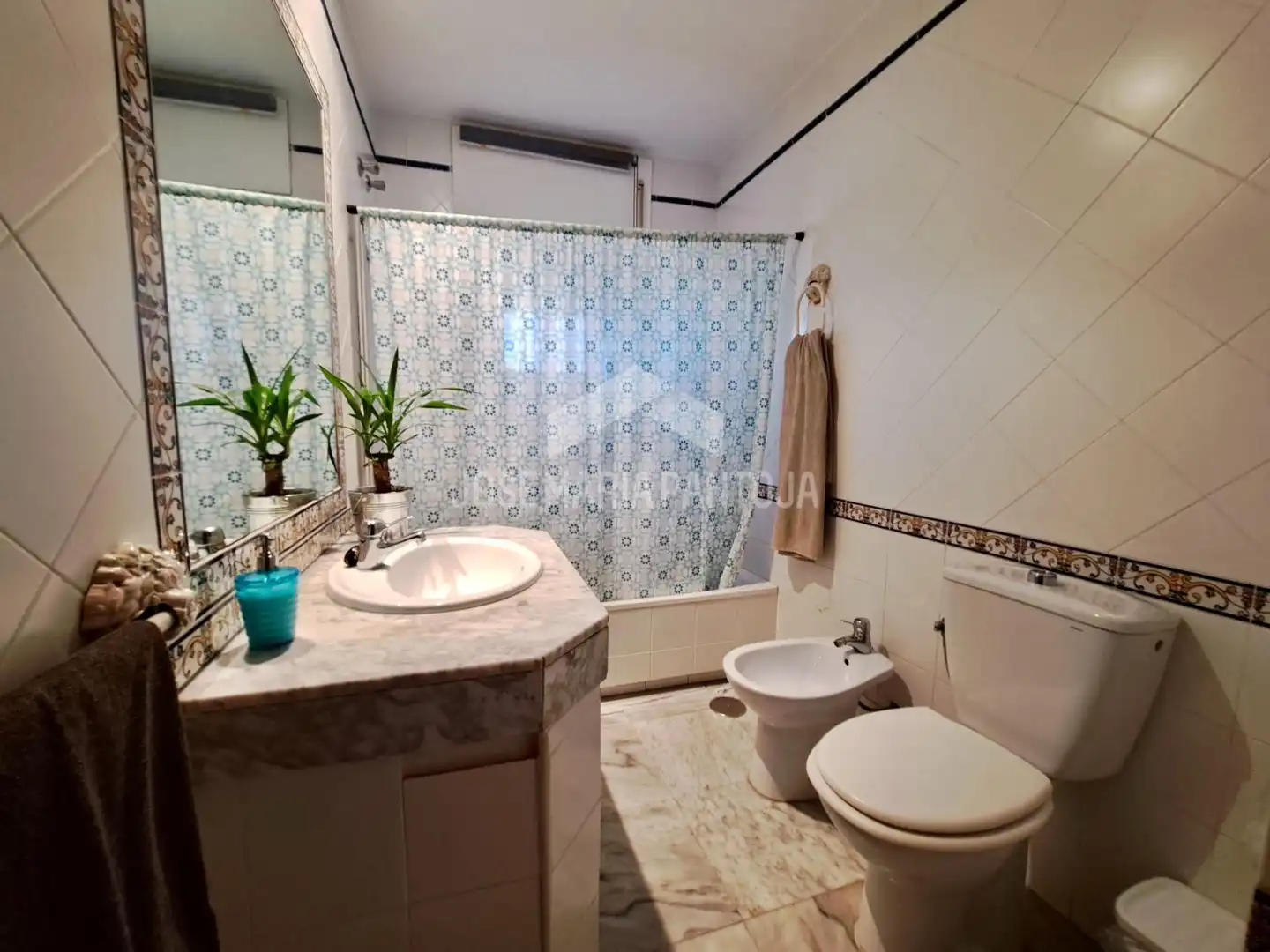 Bathroom of Houses for sale in Jerez de la Frontera  with Air Conditioner, Heating and Private garden