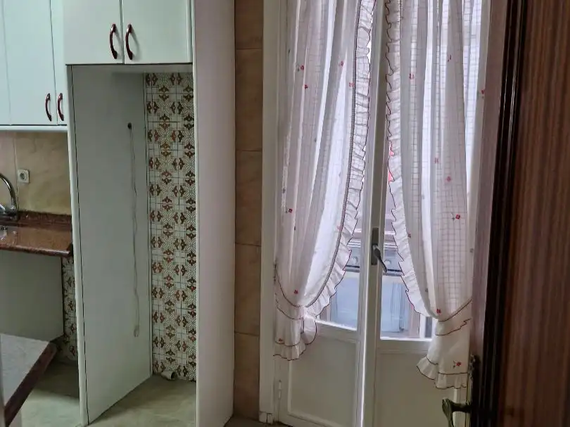 Habitación de Piso en venta en  Madrid Capital con Terraza y Balcón