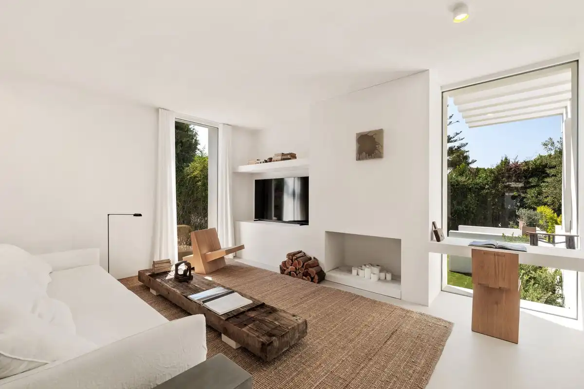 Sala d'estar de Casa o xalet en venda en Estepona amb Aire condicionat, Jardí privat i Terrassa