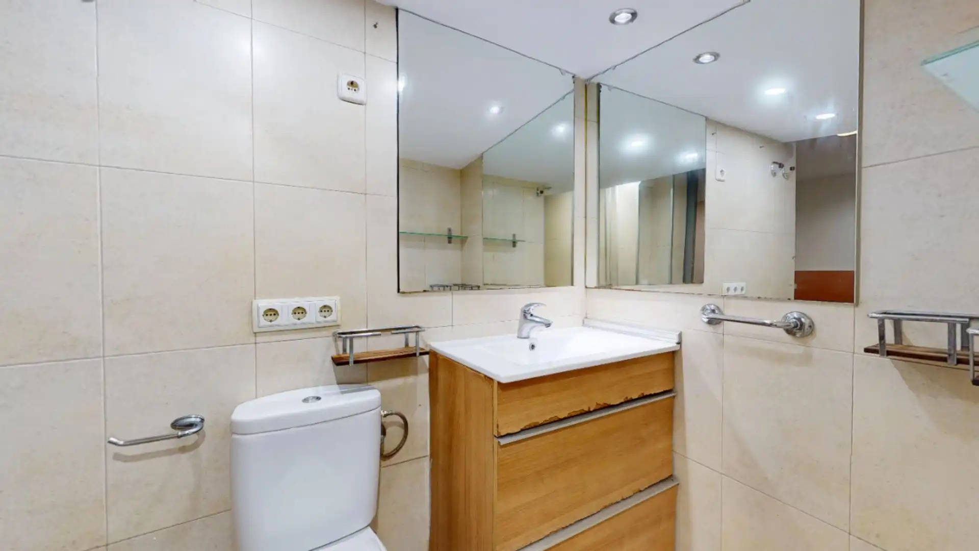 Baño de Piso en venta en Barcelona