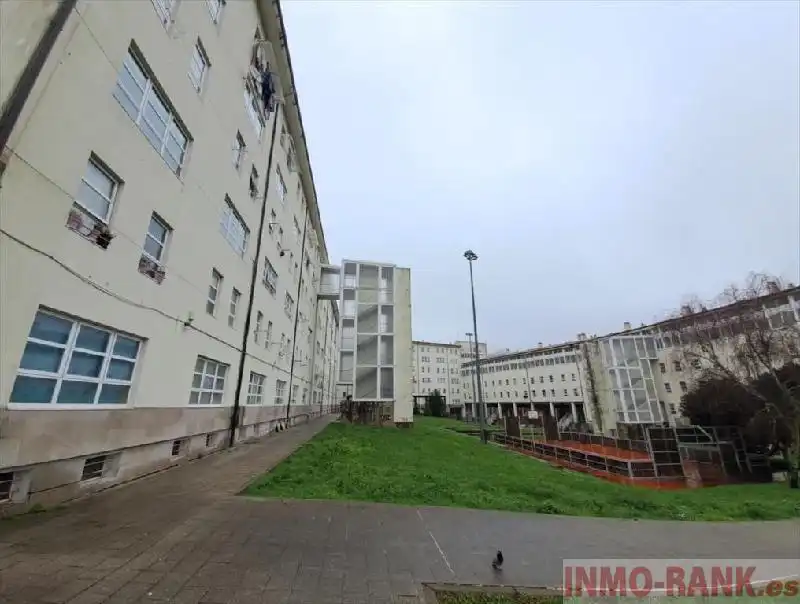 Vista exterior de Piso en venta en Vigo  con Trastero