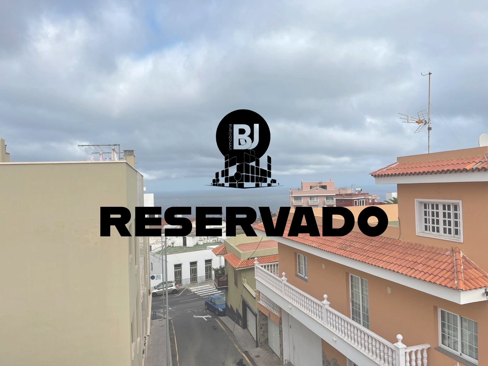 Exterior view of House or chalet for sale in Icod de los Vinos  with Terrace, Furnished and Oven