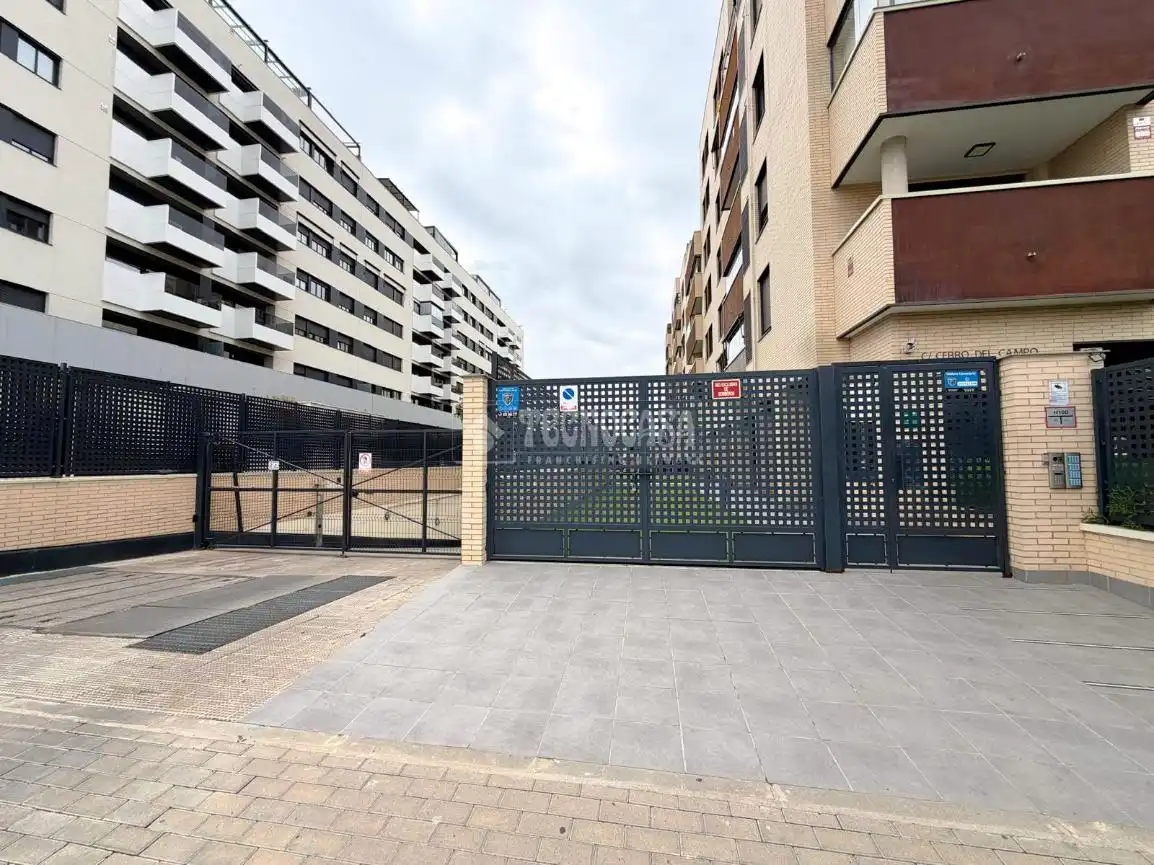 Parking of Flat for sale in Madrid  with Air Conditioner, Heating and Terrace