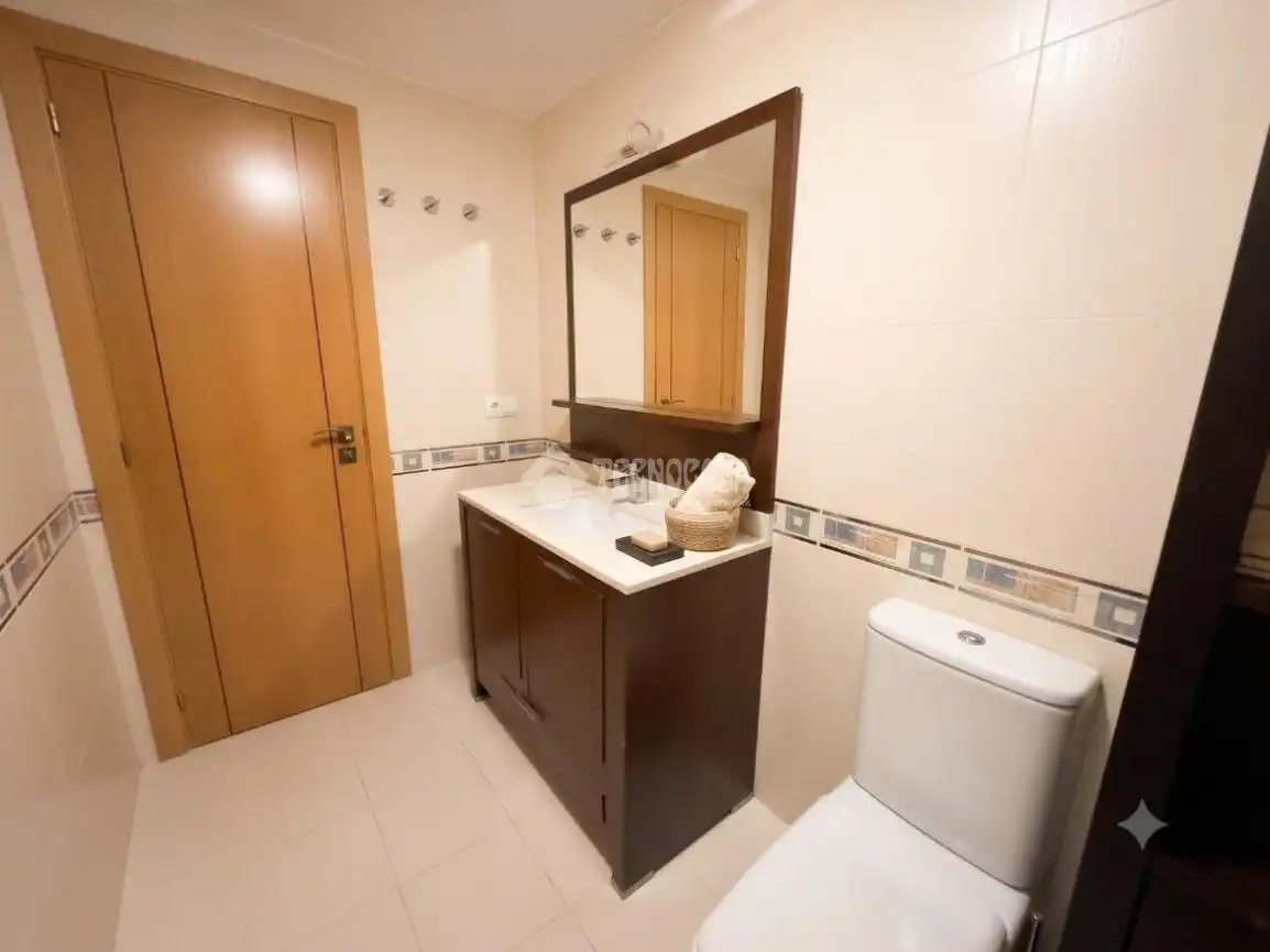 Baño de Piso en venta en Paterna con Aire acondicionado, Calefacción y Balcón