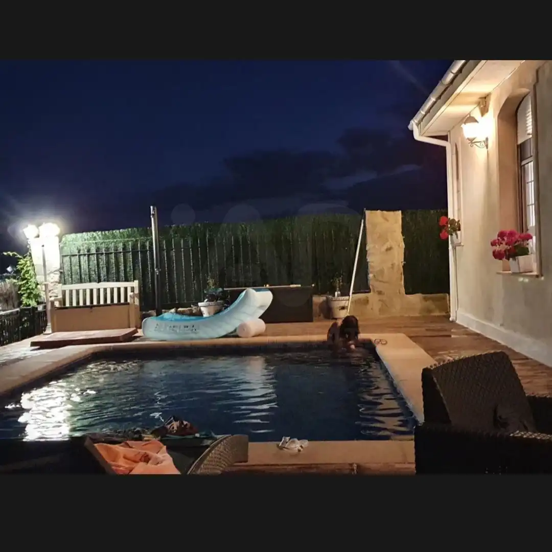Piscina de Casa o xalet en venda en Huércanos amb Aire condicionat, Calefacció i Terrassa