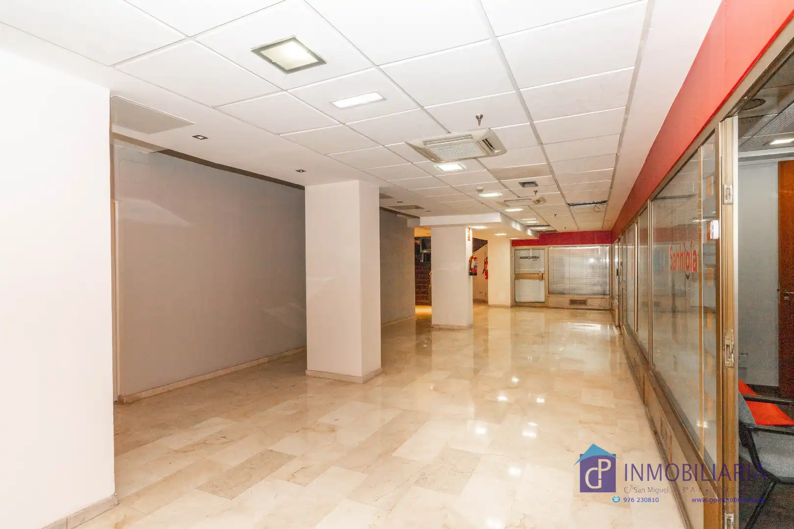 Büro zum Verkauf in Zaragoza mit Klimaanlage und Heizung
